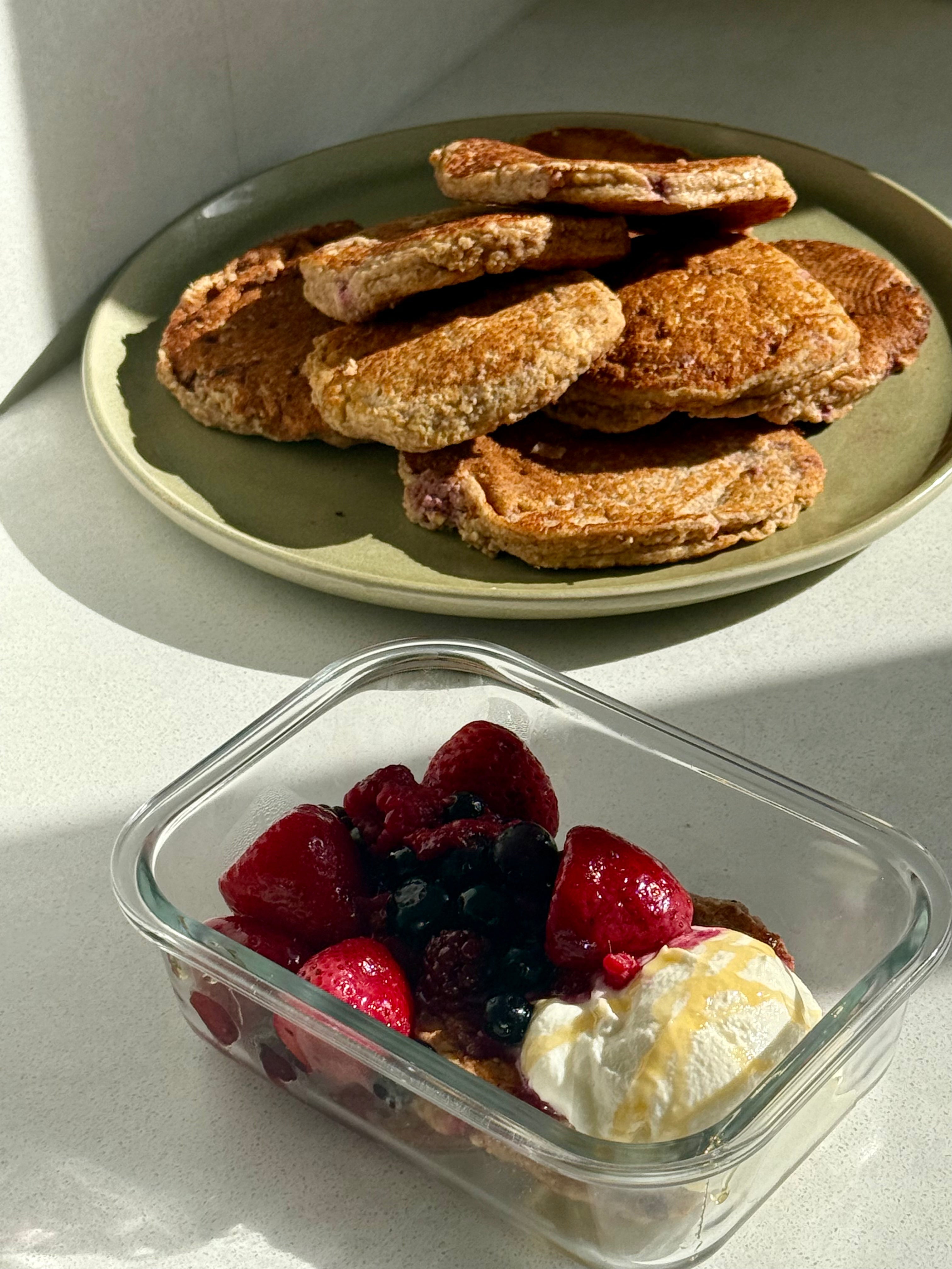 Raspberry Oat Cottage Cheese Pancakes